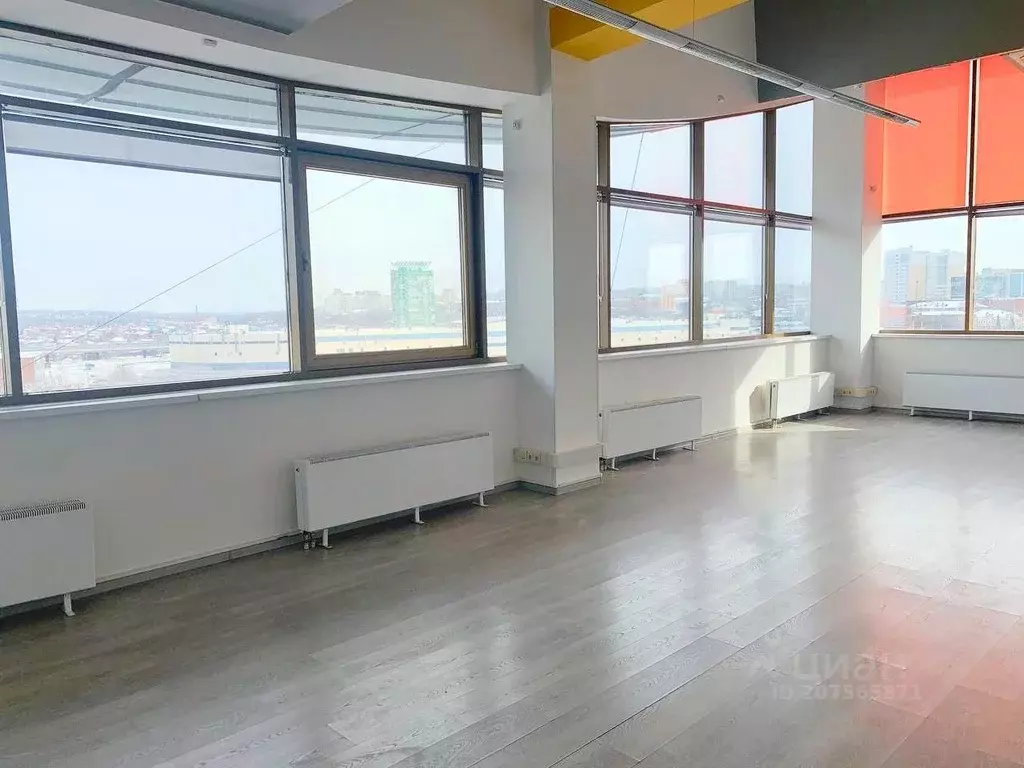 Офис в Омская область, Омск ул. Гагарина, 14 (76 м) - Фото 1