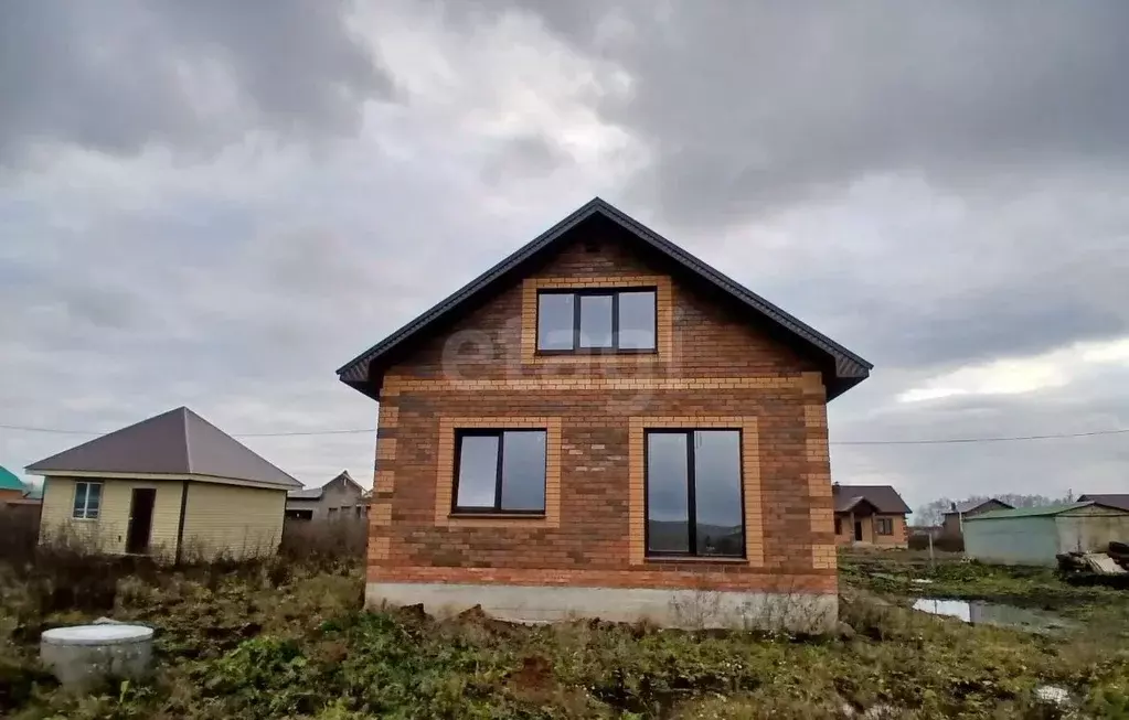 Дом в Башкортостан, Уфа ул. Летняя, 8 (130 м) - Фото 1