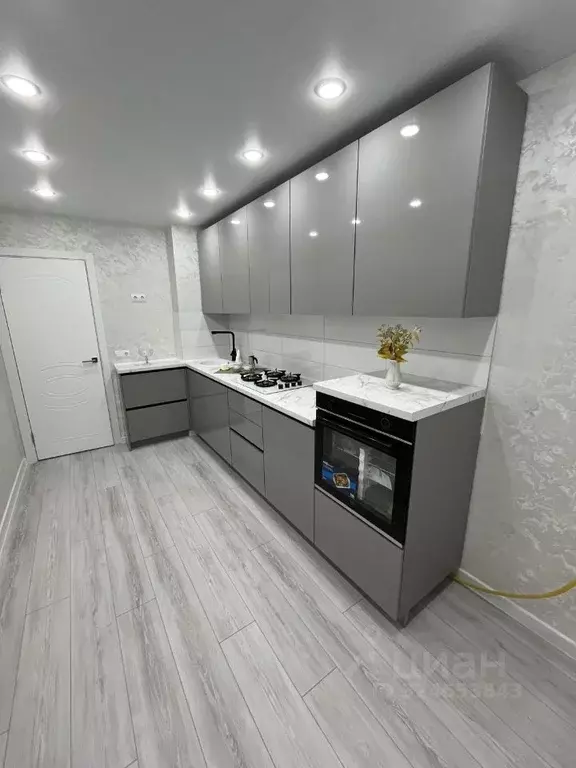 3-к кв. Саратовская область, Саратов ул. Имени С.П. Лисина, 10 (84.5 ... - Фото 1