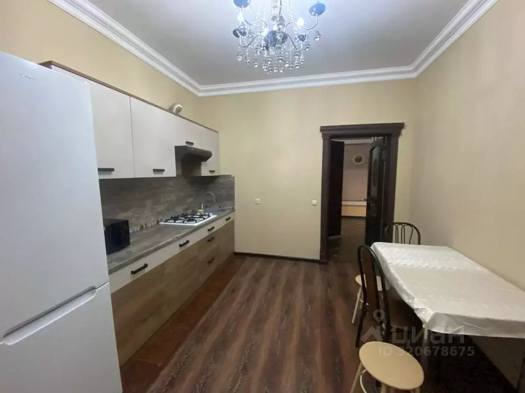 2-к кв. Дагестан, Дербент ул. Тахо-Годи, 9 (80.0 м) - Фото 0