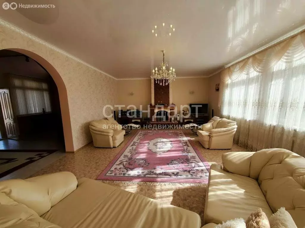 Дом в Ессентуки, Октябрьская улица (400 м) - Фото 1