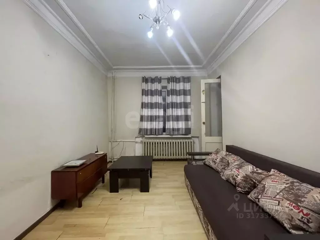 2-к кв. Крым, Симферополь ул. Желябова (40.3 м) - Фото 0
