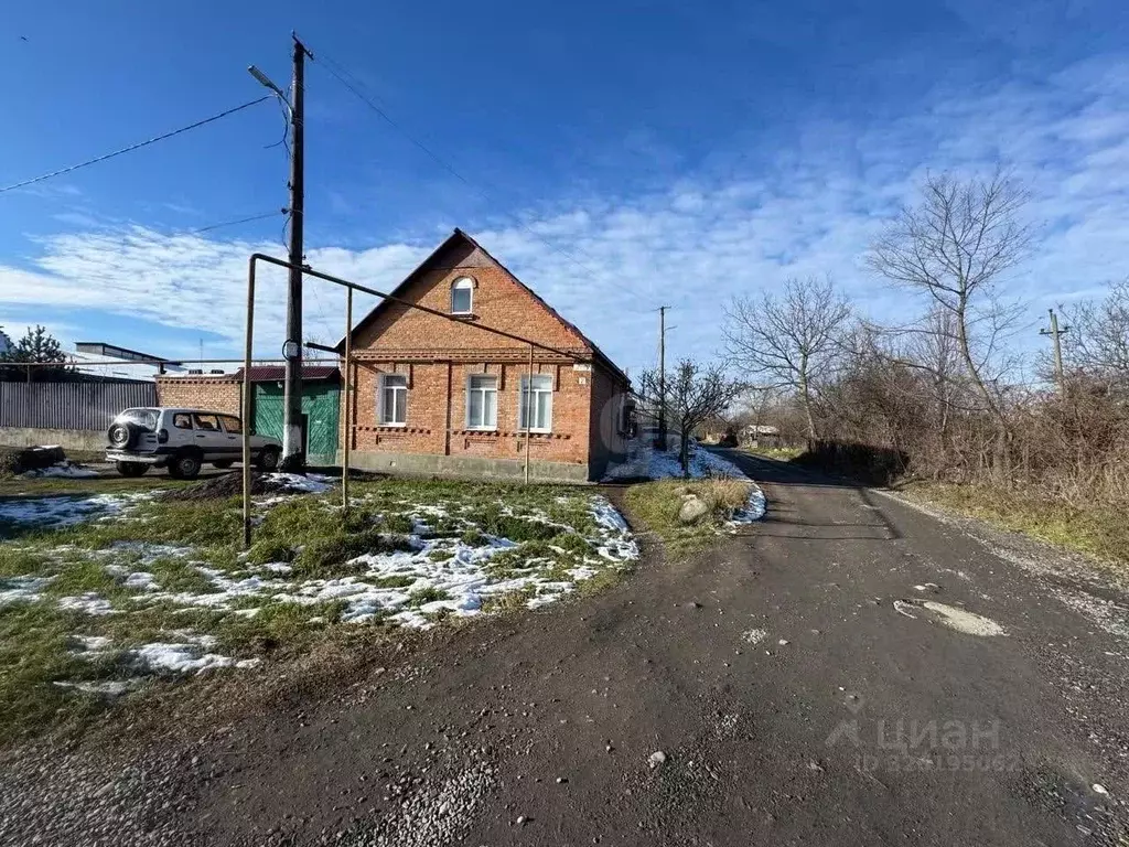 Дом в Северная Осетия, Заводской пгт ул. Первомайская, 2 (77 м) - Фото 2