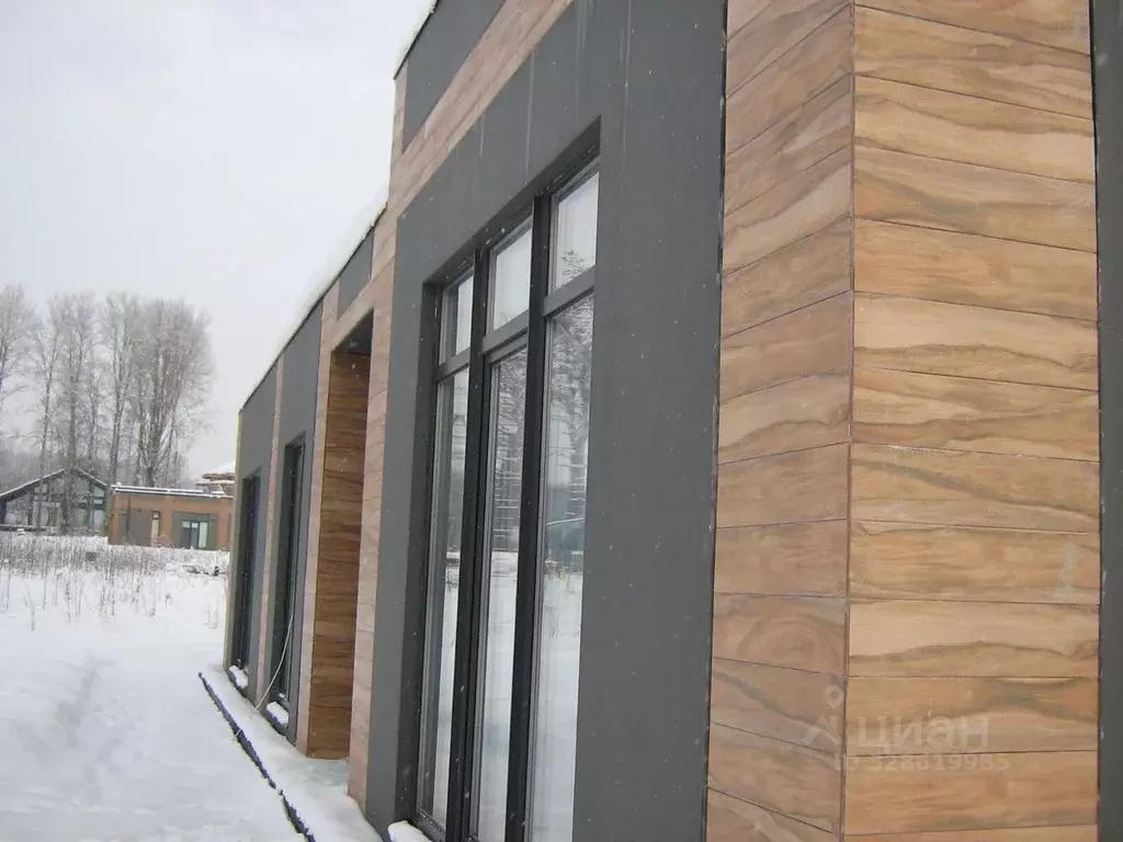 Коттедж в Ленинградская область, Выборгский район, Первомайское с/пос, ... - Фото 1