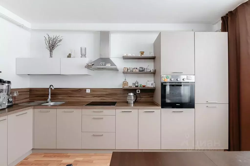 Таунхаус в Свердловская область, Среднеуральск муниципальный округ, д. ... - Фото 1