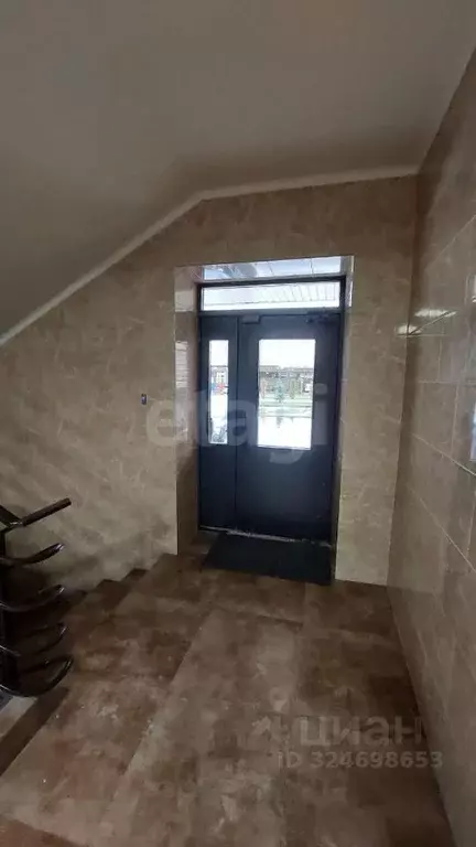 3-к кв. Северная Осетия, Владикавказ ул. Астана Кесаева, 44 (93.0 м) - Фото 2