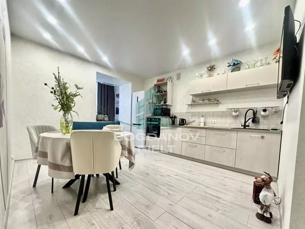 3-к кв. Омская область, Омск ул. 3-я Северная, 123 (79.0 м) - Фото 2