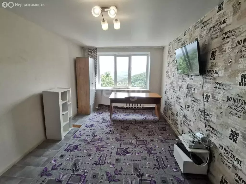 3-комнатная квартира: Петропавловск-Камчатский, улица Кирдищева, 7 ... - Фото 1