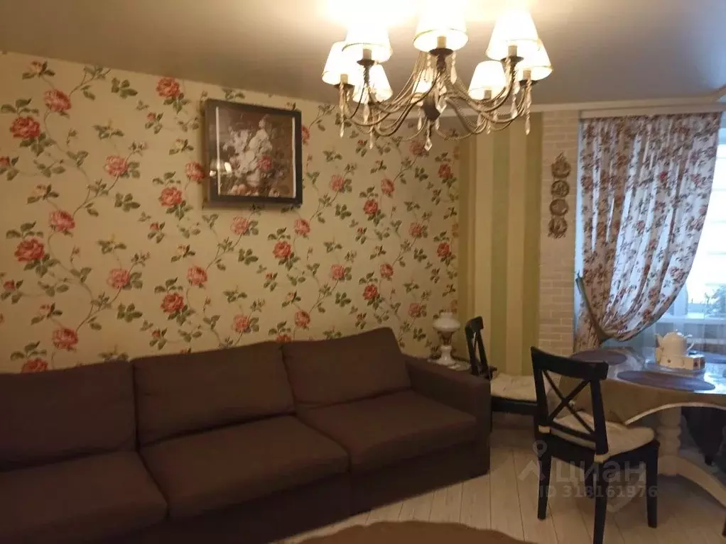 3-к кв. Свердловская область, Екатеринбург ул. Уральская, 3 (70.0 м) - Фото 1