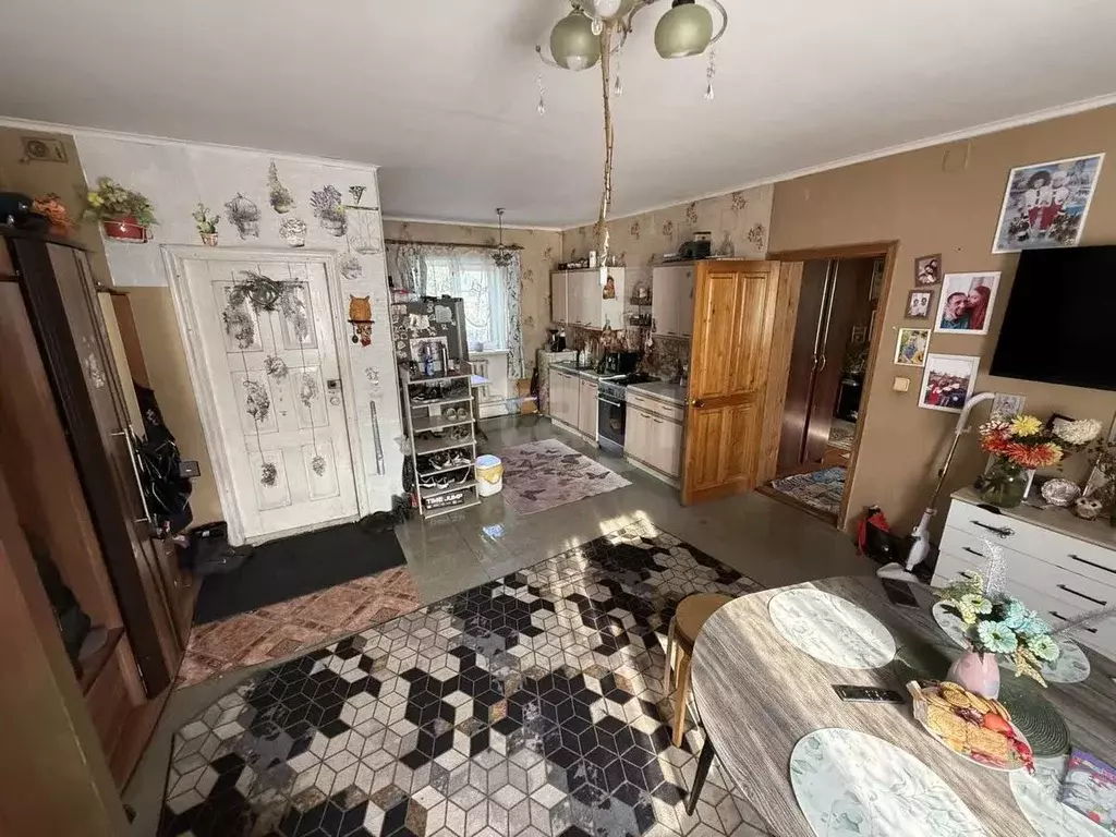 Дом в Кемеровская область, Кемерово ул. Карамзина (91 м) - Фото 1