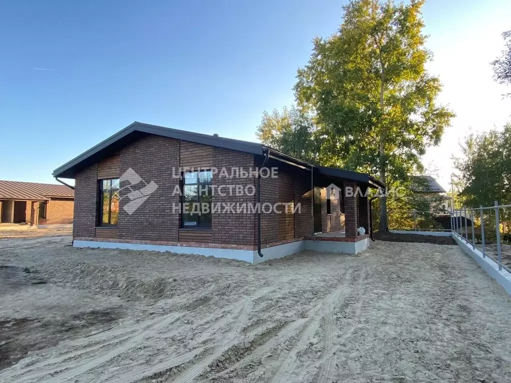 Дом в Рязанская область, Рязанский район, Заборьевское с/пос, с. ... - Фото 2