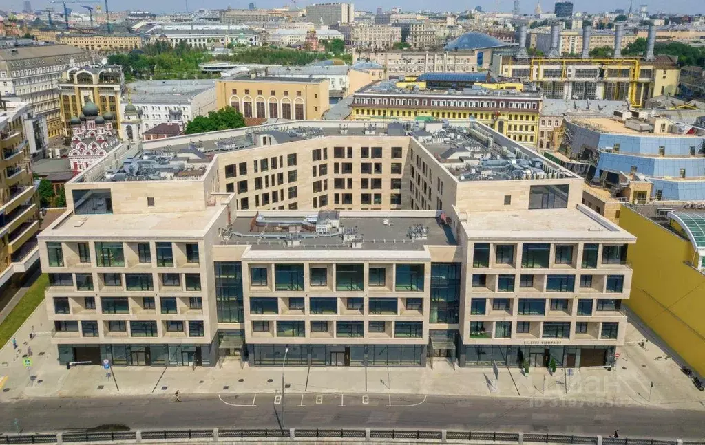 Квартира, 3 комнаты, 135.6 м - Фото 0