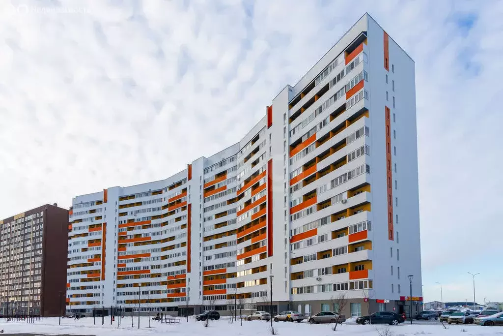 Квартира-студия: Тюмень, улица Новосёлов, 117 (27.2 м) - Фото 0