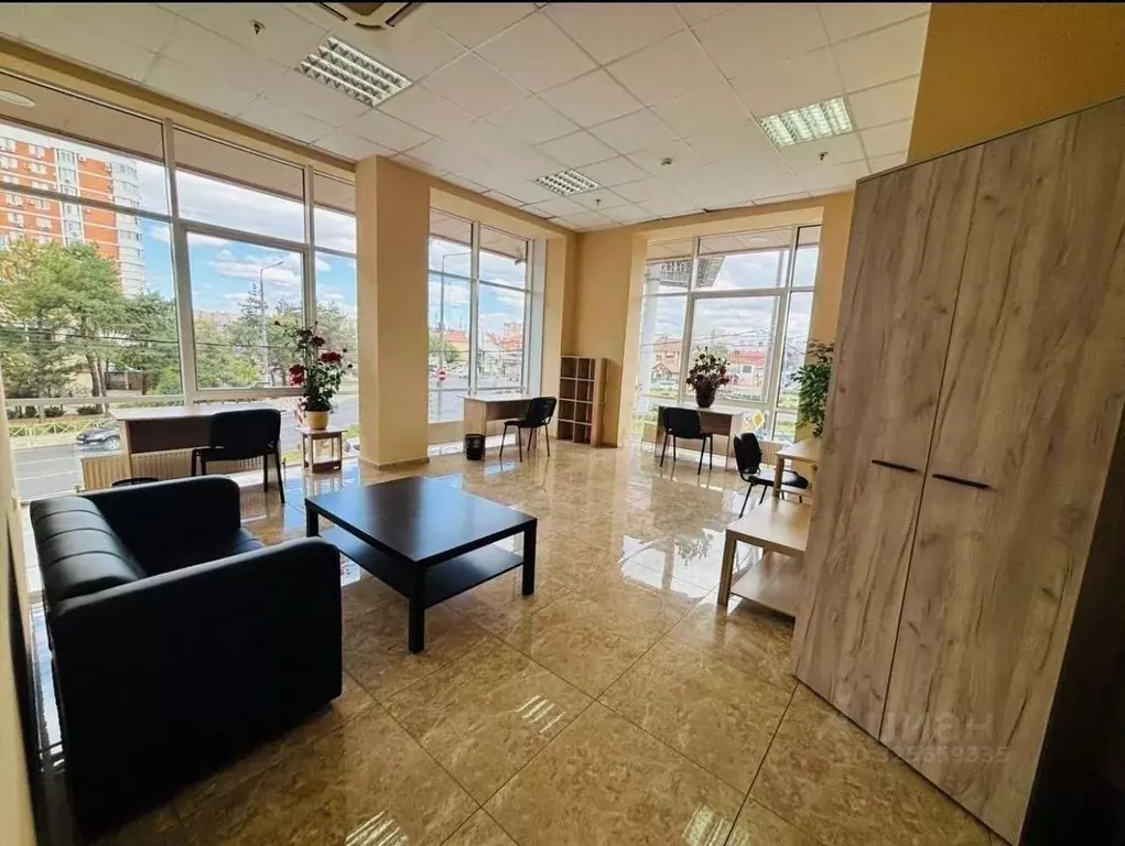 Офис в Краснодарский край, Краснодар ул. Красных Партизан, 152 (50 м) - Фото 1