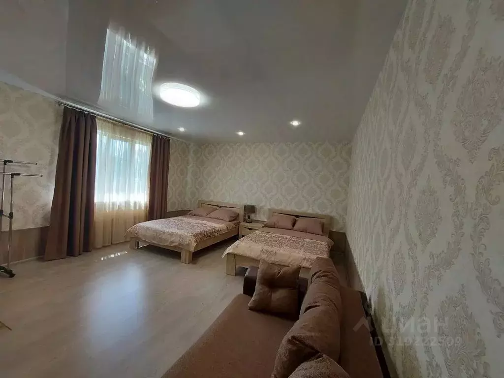 Дом в Воронежская область, Павловск ул. Зои Космодемьянской, 31 (50 м) - Фото 0