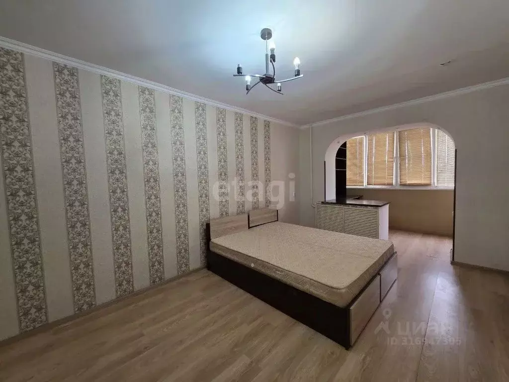 1-к кв. Карачаево-Черкесия, Черкесск Октябрьская ул., 5 (35.9 м) - Фото 0