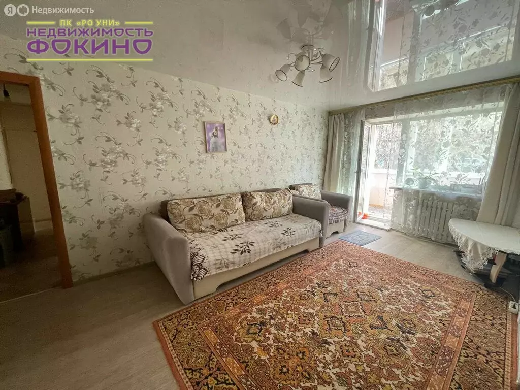 3-комнатная квартира: Большой Камень, улица Аллея Труда, 7 (52.7 м) - Фото 1