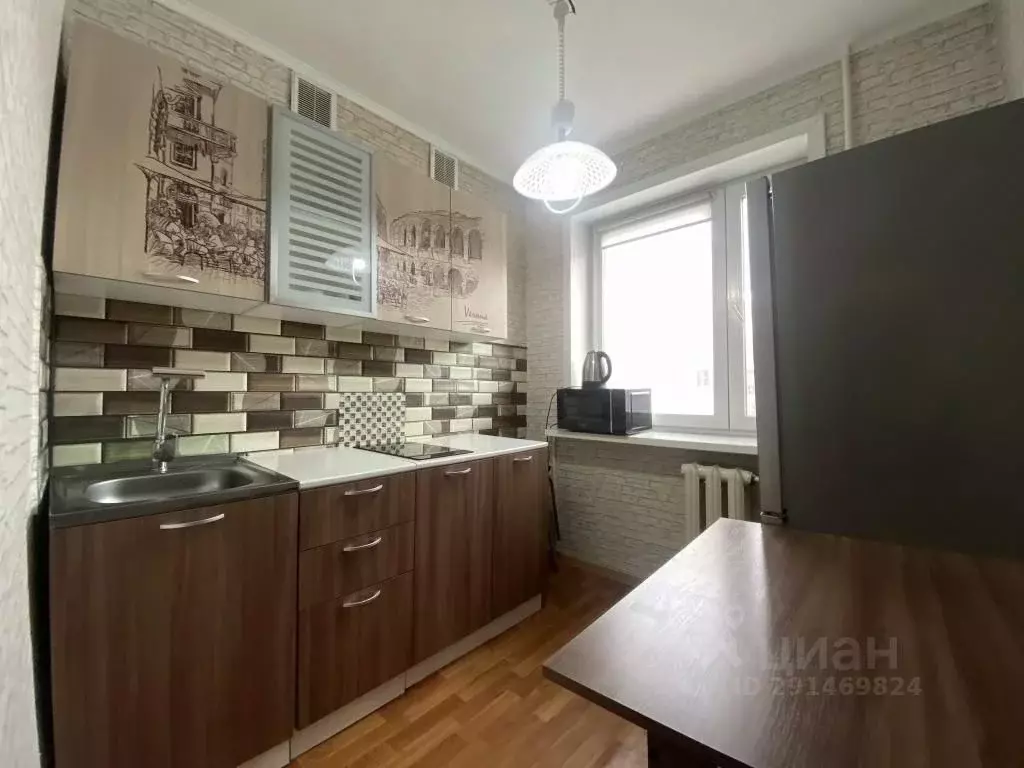1-к кв. Сахалинская область, Южно-Сахалинск ул. Чехова, 68А (35.0 м) - Фото 0