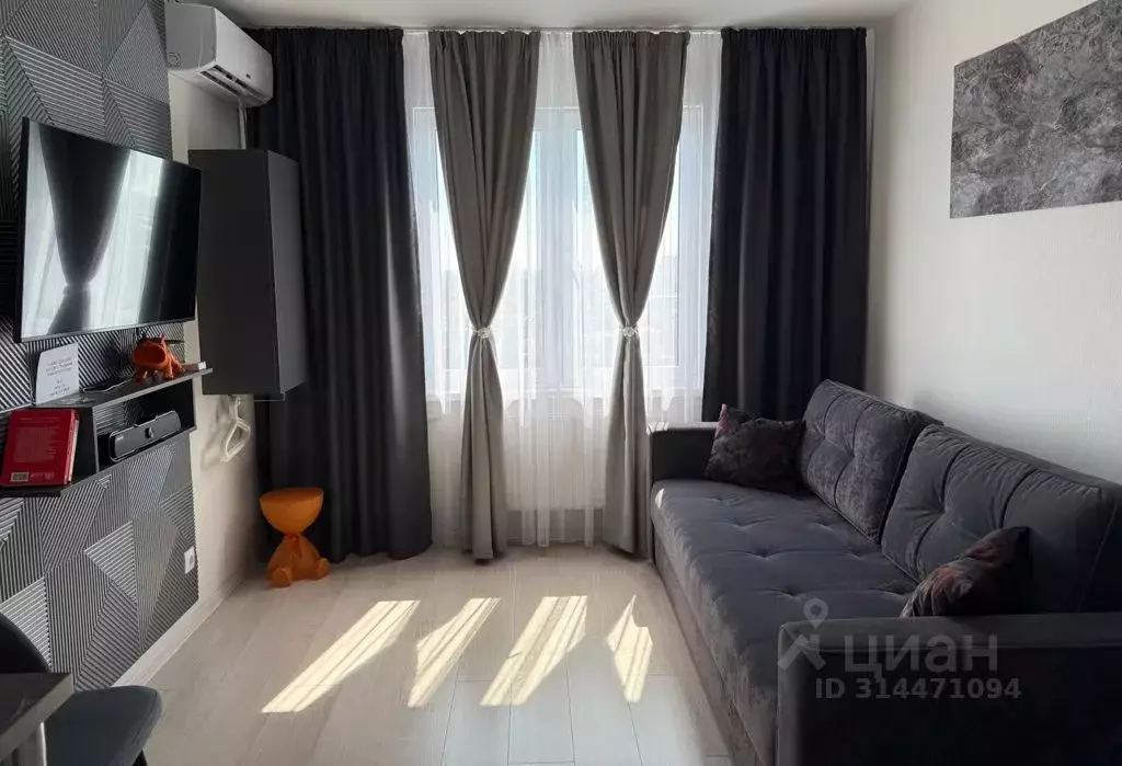 Студия Свердловская область, Екатеринбург ул. Советская, 62Б (30.0 м) - Фото 1