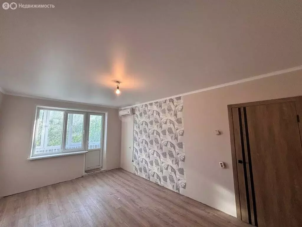 1-комнатная квартира: Старый Оскол, микрорайон Жукова, 42 (37.6 м) - Фото 1