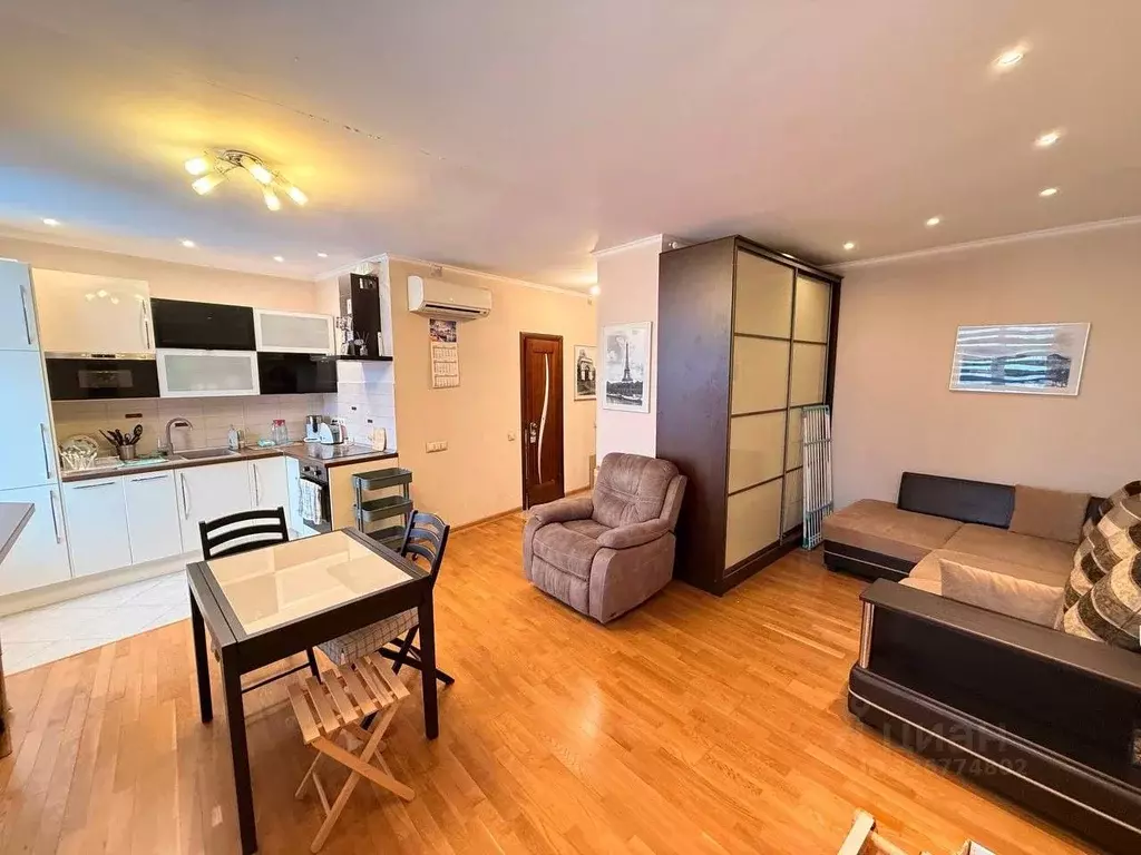 Студия Московская область, Красногорск Опалиха мкр, ул. Дежнева, 6 ... - Фото 2