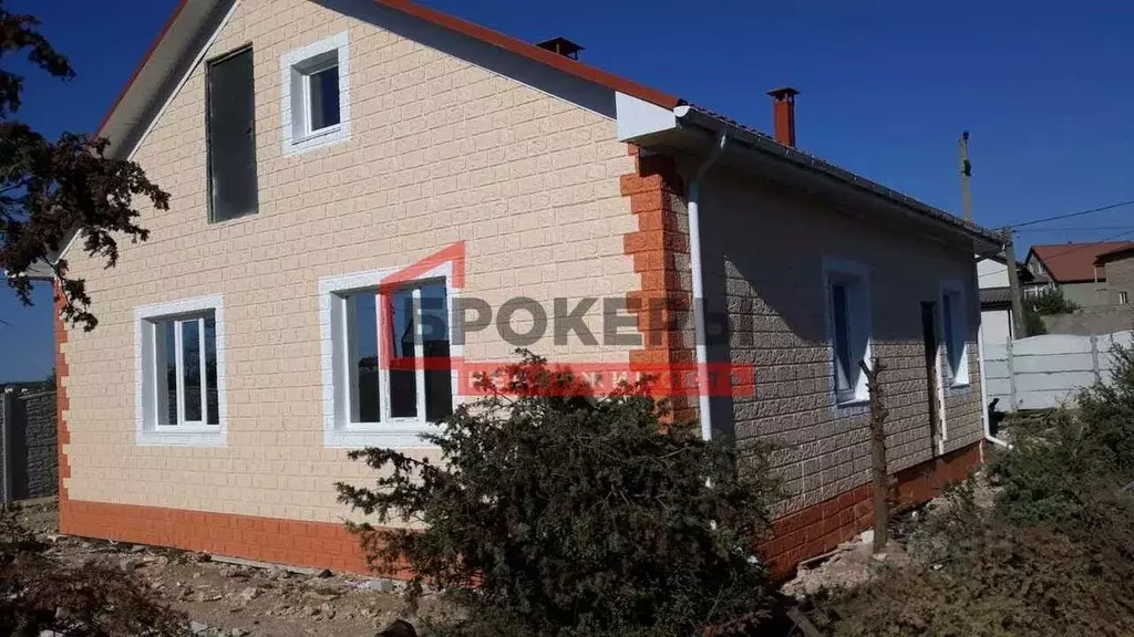 Дом в Севастополь ул. Сапфирная (150 м) - Фото 1