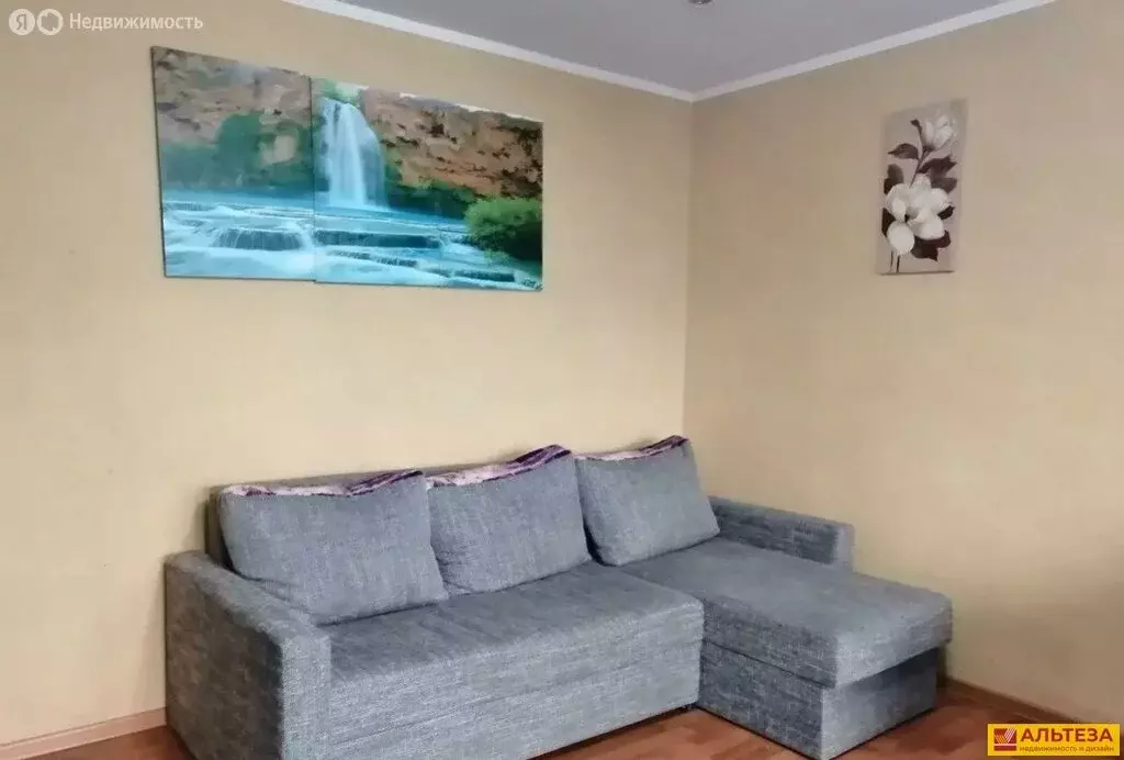 2-комнатная квартира: Калининград, Красносельская улица, 83А (68 м) - Фото 0