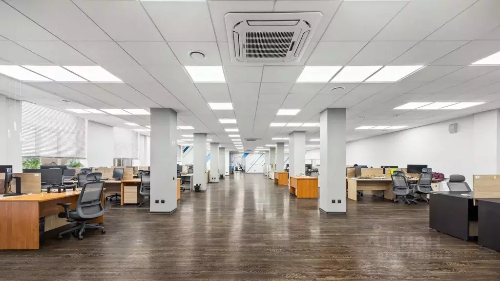 Офис в Санкт-Петербург 2-я Советская ул., 7 (815 м) - Фото 1