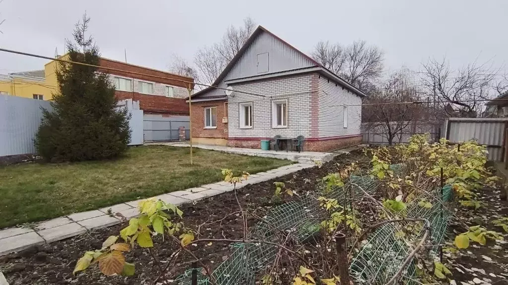 Дом в Саратовская область, Энгельс Телеграфная ул., 36 (83 м) - Фото 1