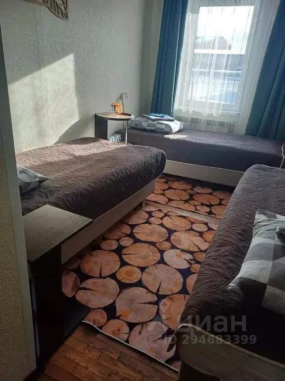 Комната Иркутская область, Слюдянка ул. 40 лет Октября, 11 - Фото 1