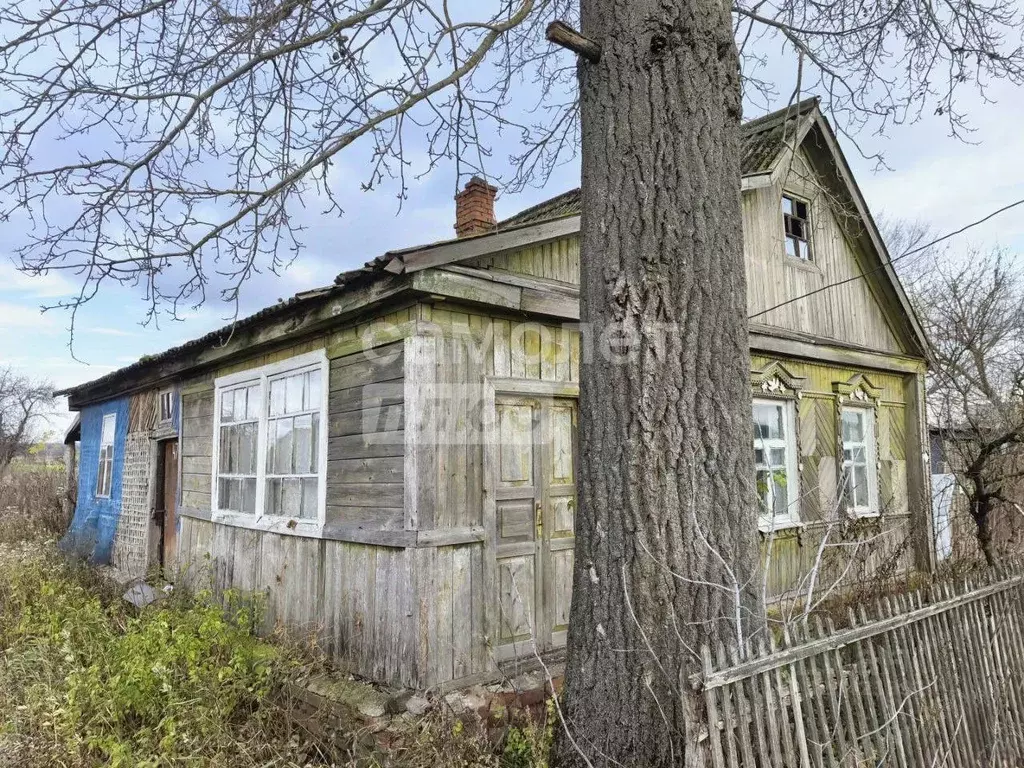 Дом в Курская область, Октябрьский район, Большедолженковский ... - Фото 1