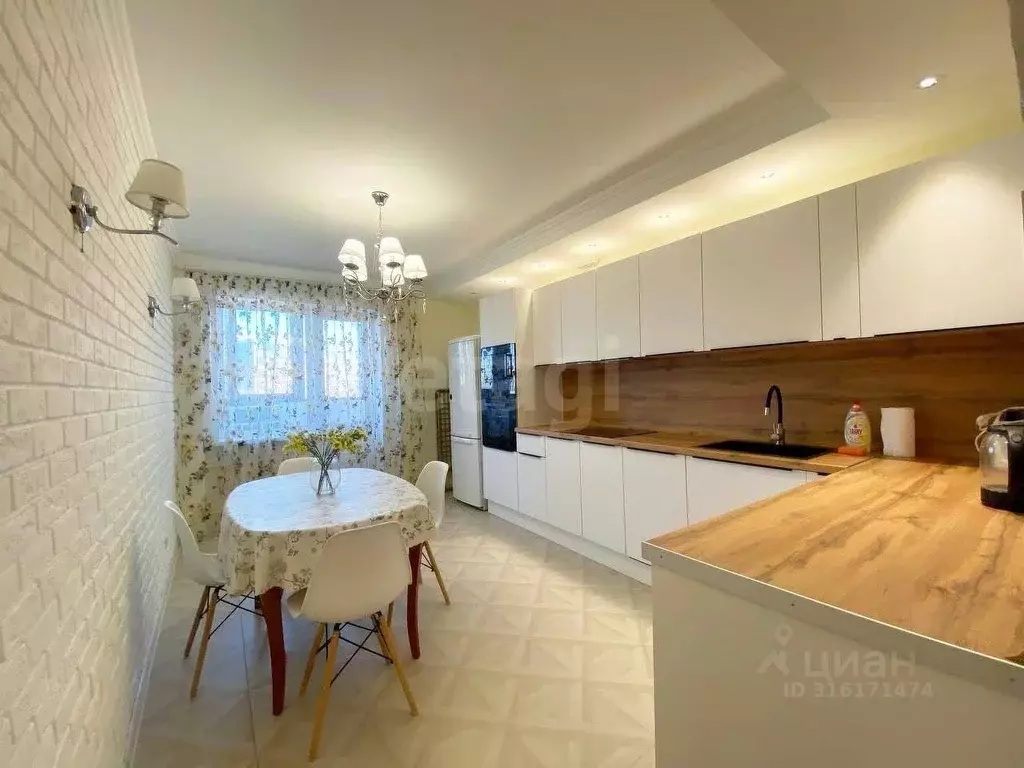 2-к кв. Санкт-Петербург ул. Александра Матросова, 20к2 (60.0 м) - Фото 0