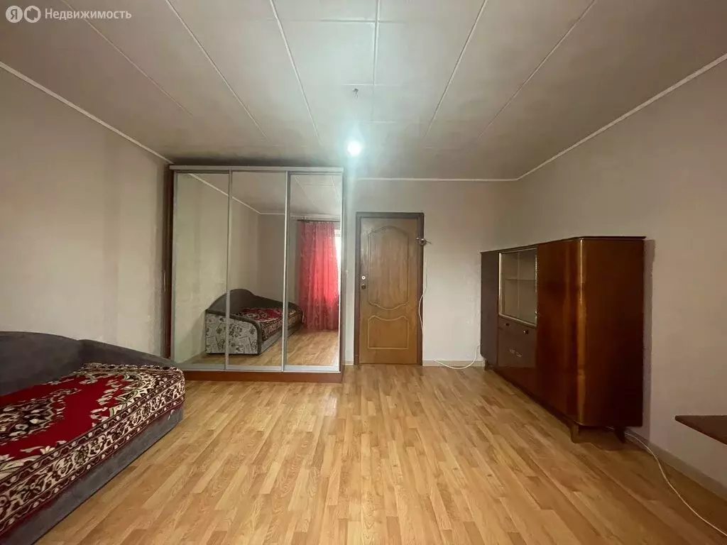 4-комнатная квартира: Череповец, проспект Луначарского, 24 (71.7 м) - Фото 0