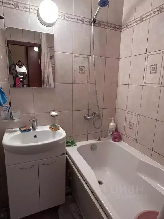 2-к кв. Московская область, Лобня Кольцевая ул., 13 (45.0 м) - Фото 0