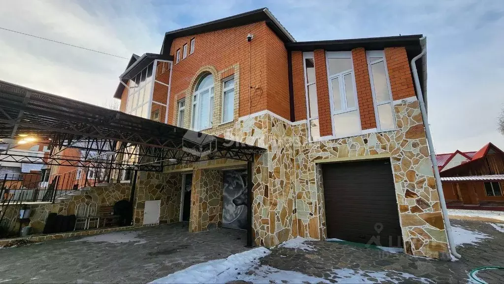 Коттедж в Тюменская область, Тюмень Урожайная ул. (398 м) - Фото 1