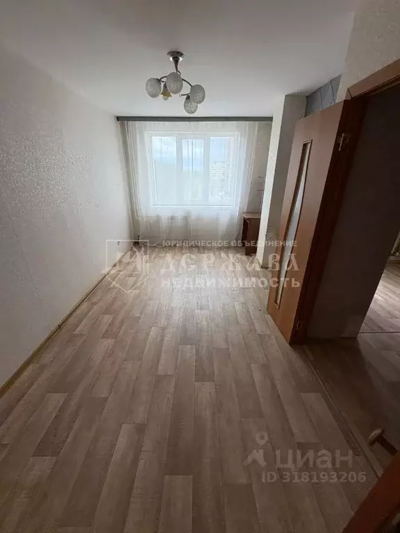 1-к кв. Кемеровская область, Кемерово просп. Шахтеров, 60б (29.6 м) - Фото 0