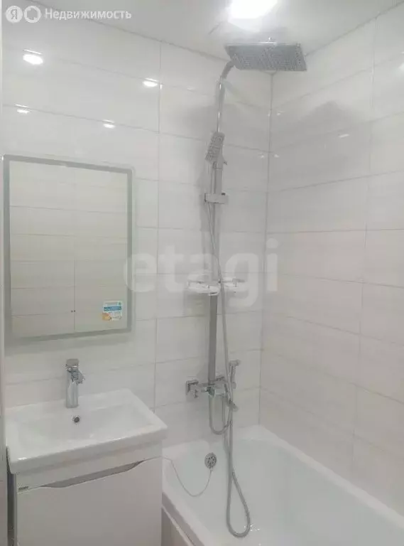 3-комнатная квартира: Чебоксары, улица Лебедева, 9 (77.8 м) - Фото 1