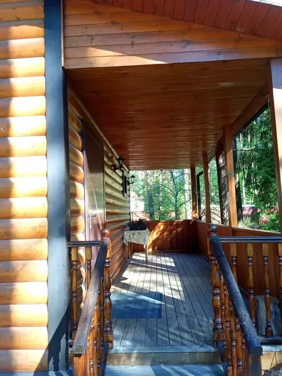 Дом в Ленинградская область, Гатчинский район, Вырица городской ... - Фото 1