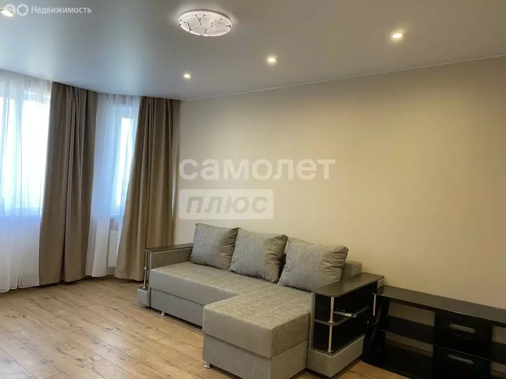 1-комнатная квартира: Хабаровск, улица Салтыкова-Щедрина, 1/1Б (37 м) - Фото 1