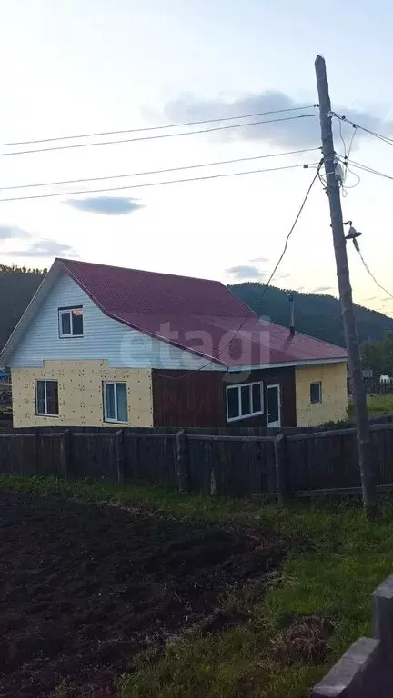 Дом в село Шебалино, Партизанская улица (126.4 м) - Фото 1