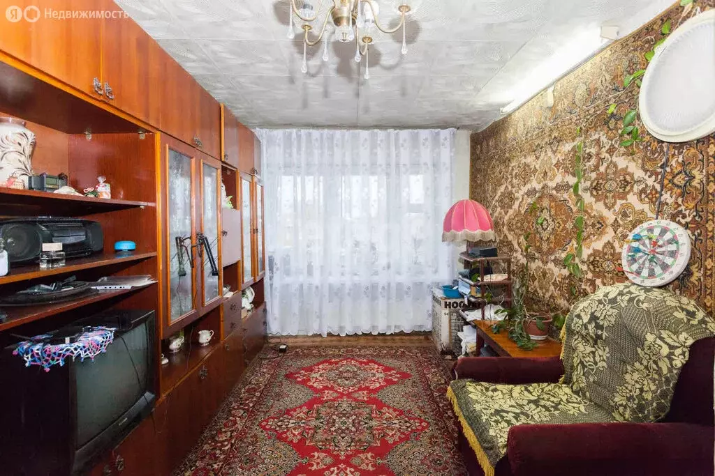 3-комнатная квартира: Черногорск, проспект Космонавтов, 27 (50.2 м) - Фото 1