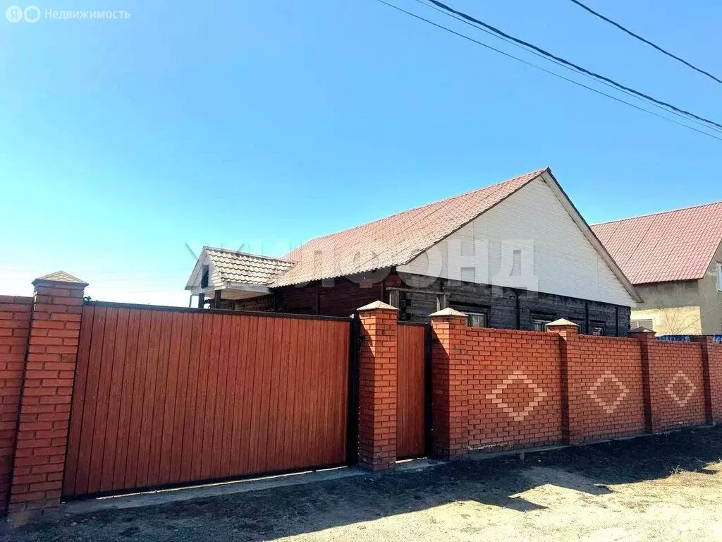 Дом в Кызыл, Колхозная улица (113 м) - Фото 1