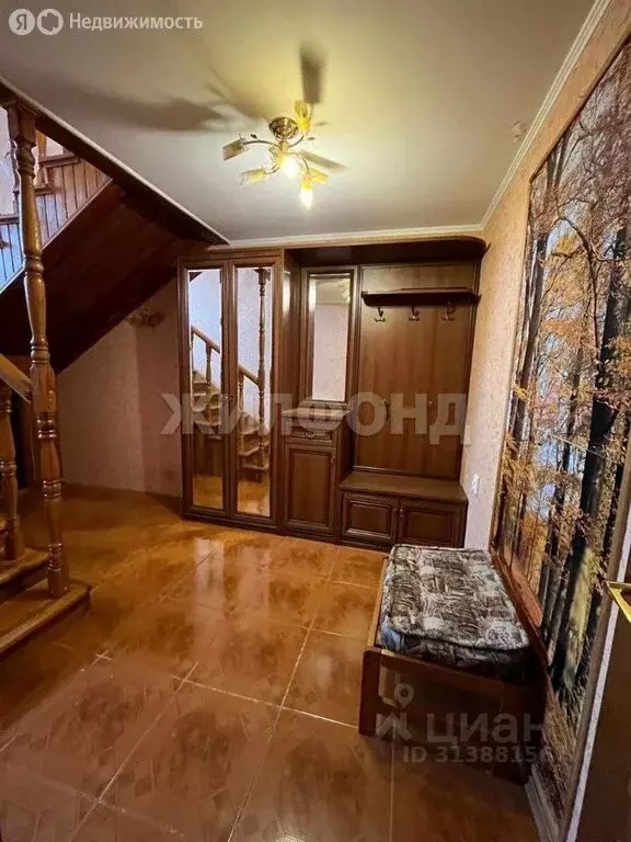 2-комнатная квартира: Томск, проспект Ленина, 180 (75.5 м) - Фото 2