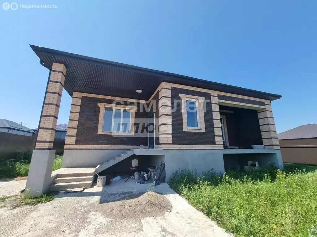Дом в станица Ессентукская, Степная улица, 74 (250 м) - Фото 1