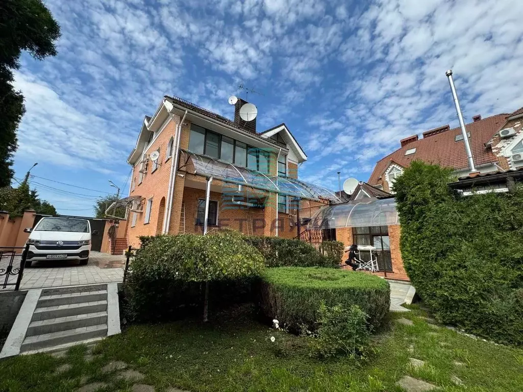 Дом в Калужская область, Калуга Октябрьская ул., 72 (400 м) - Фото 1