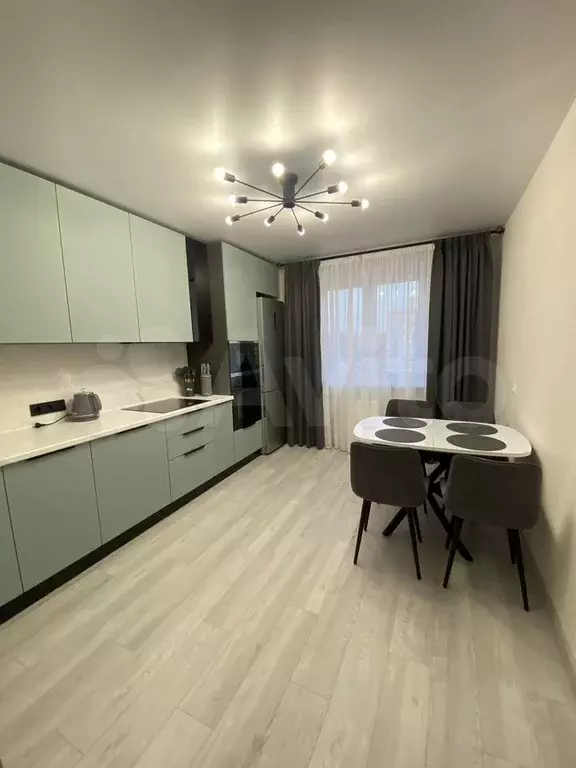 1-к. квартира, 37 м, 8/10 эт. - Фото 0