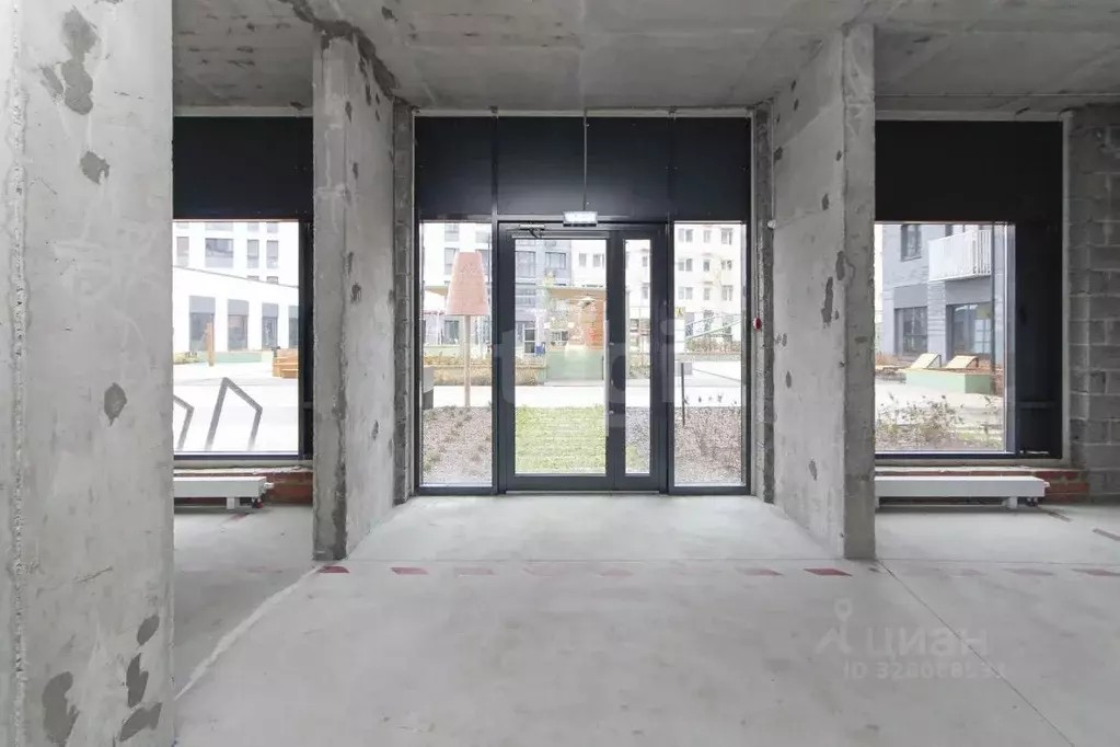 Помещение свободного назначения в Тюменская область, Тюмень ул. ... - Фото 1