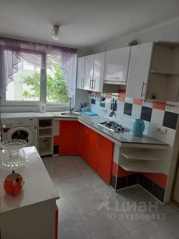 Дом в Крым, Алушта ул. Гвардейская, 8 (96 м) - Фото 1