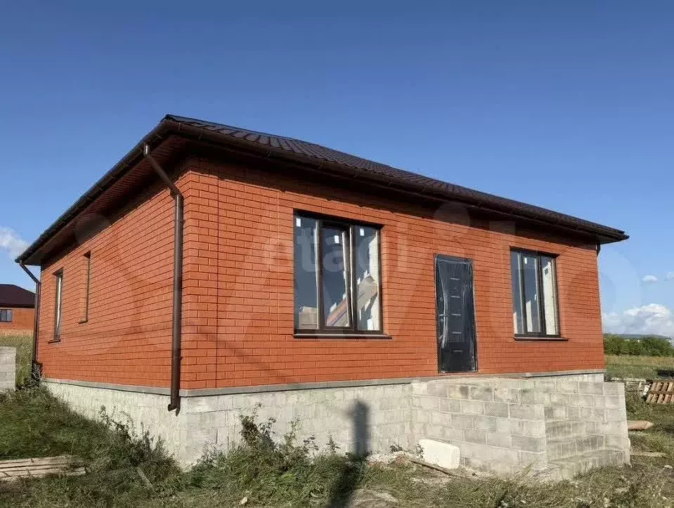 Дом в Белгородская область, Яковлевский муниципальный округ, с. ... - Фото 1