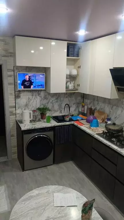 1-к. квартира, 36 м, 1/10 эт. - Фото 1